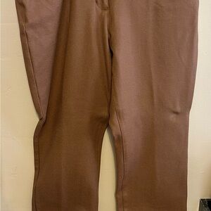 So Slimming by Chicos

Size: 0.5

TAN NEVER WORN